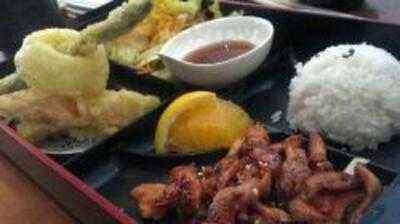 Sakura Sushi & Grill