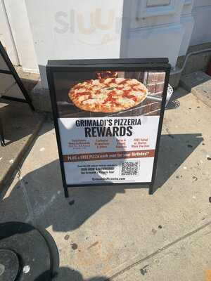 Grimaldi's Pizzeria