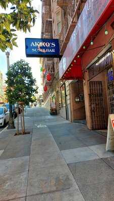 Akiko's Sushi Bar And Restaurant