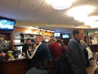 Nick & Tom's Restaurant & Bar