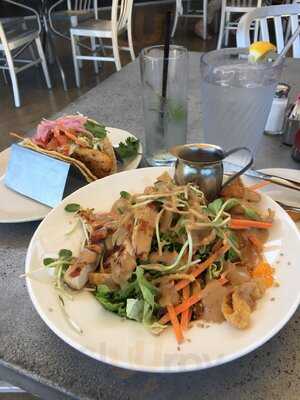 Hyde Park Bar & Grill