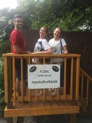 Hyde Park Bar & Grill