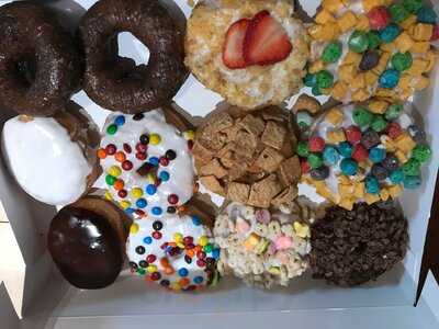 Amy's Donuts