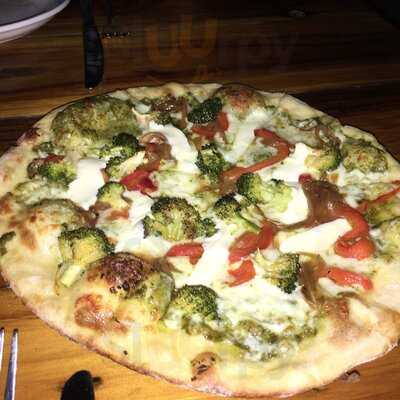 Lowdown Brewery + Kitchen