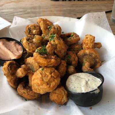 Cypress Street Pint & Plate