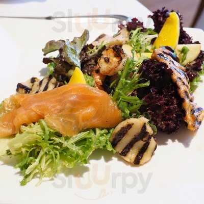 Bistrot Lepic & Wine Bar