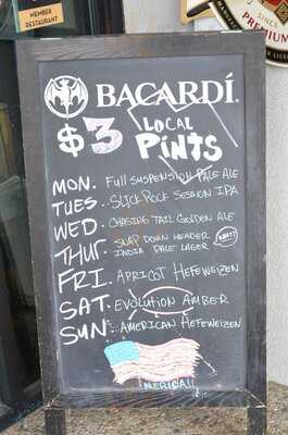 Legend's Pub & Grill