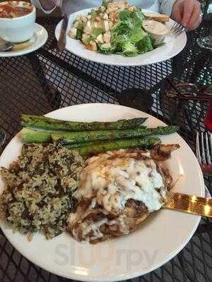 Old School Bar And Grill