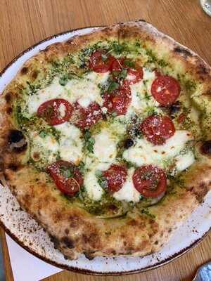 Sixty Vines - Uptown