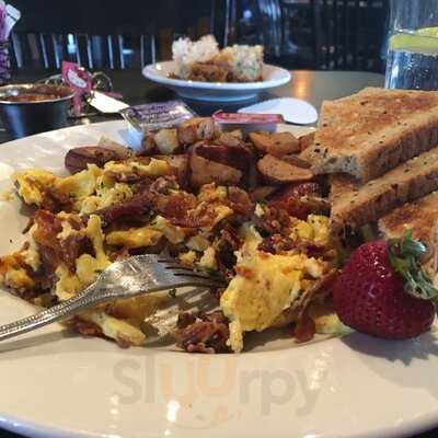 Bread Winners Cafe & Bakery - Inwood Village