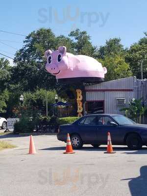 Augie's Barbed Wire Smokehouse