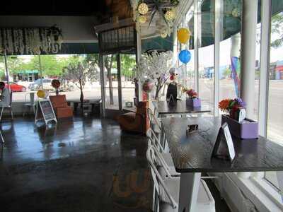 Cinnamon Sugar And Spice Cafe