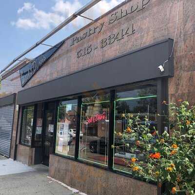 Sal & Dom's Pastry Shop