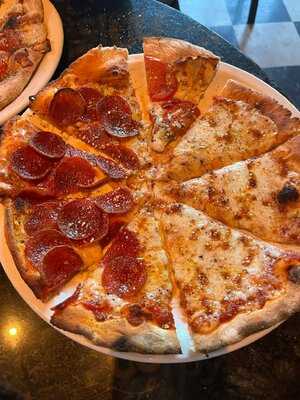 Louisiana Pizza Kitchen French Quarter