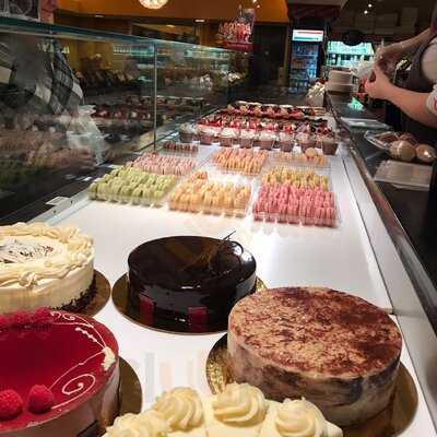 Alon's Bakery & Market At Park Place