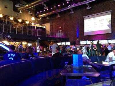 Billy's Sports Bar & Lounge Rooftop