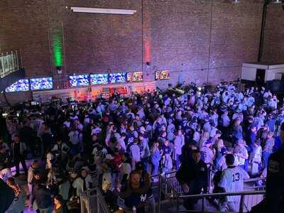 Billy's Sports Bar & Lounge Rooftop