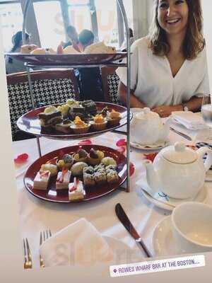 Rowes Wharf Sea Grille