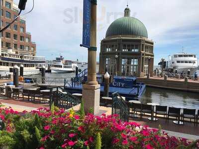 Rowes Wharf Sea Grille