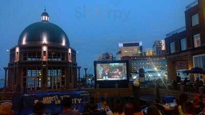 Rowes Wharf Sea Grille