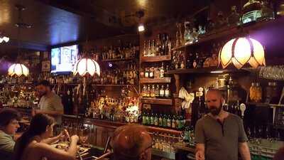 Carmella's Plates & Pints