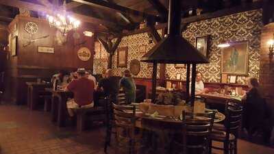 Carmella's Plates & Pints