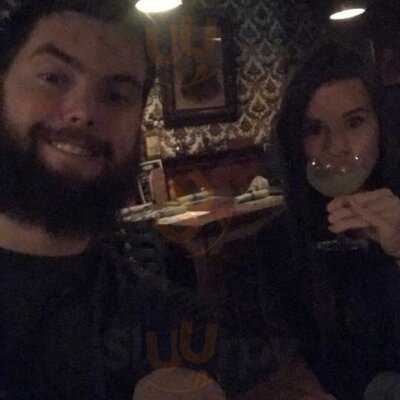 Carmella's Plates & Pints