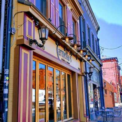 Carmella's Plates & Pints