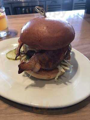 Zinburger Wine & Burger Bar