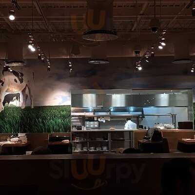 Zinburger Wine & Burger Bar