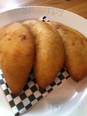 Doggi's Arepa Bar - Coral Way