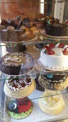 F. Monteleone Bakery