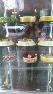 F. Monteleone Bakery