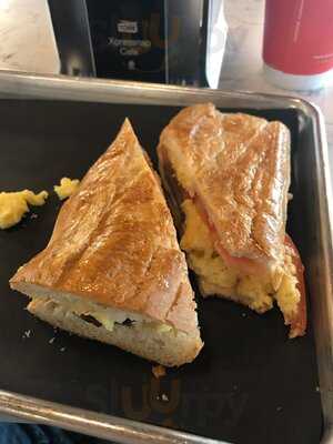 La Segunda  Bakery And Cafe