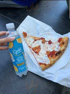 Joe's Pizza - Carmine St