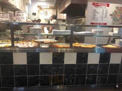 Joe's Pizza - Carmine St