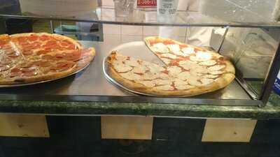 Joe's Pizza - Carmine St