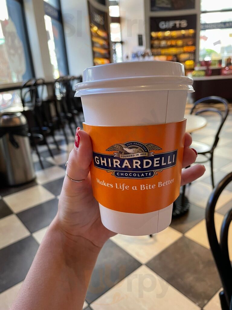 Ghirardelli Ice Cream & Chocolate Shop