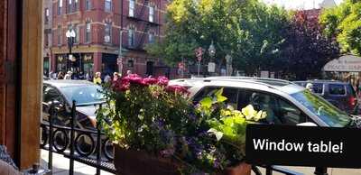 Florentine Cafe Bar & Bistro