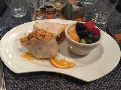 1890 Restaurant & Lounge