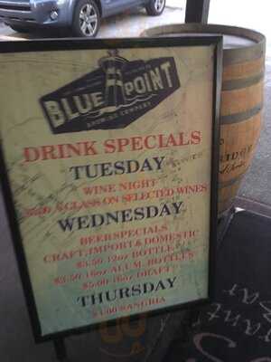 Gino's Bar & Restaurant