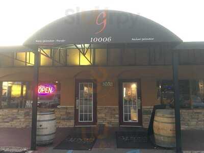 Gino's Bar & Restaurant