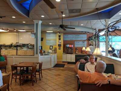 Cafe Carolina & Bakery