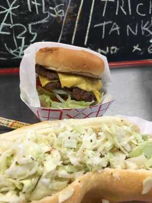 Chubz Famous Chiliburgers