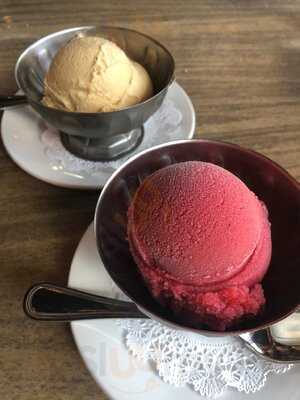 Cyrano's Coffee Cafe & Dessert