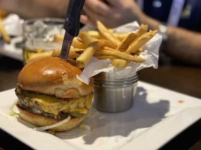 Cold Beers And Cheeseburgers