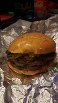 Gino's Deli Stop N Buy