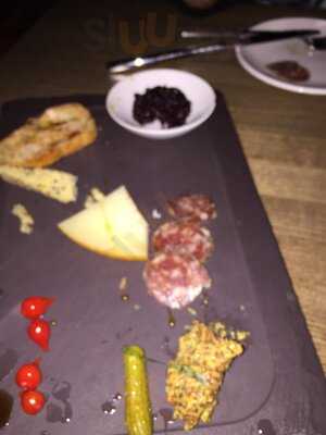 Trillium Kitchen And Patio