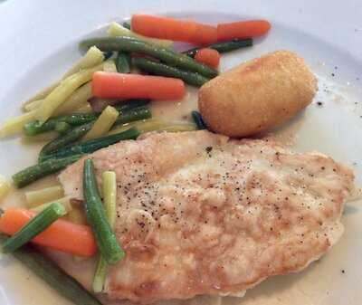 Icehouse Cafe Waterfront Restaurant