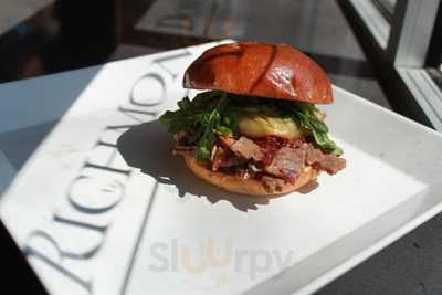 Richmond On Broad Cafe